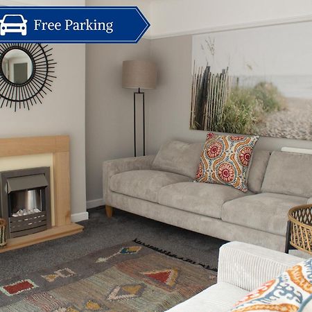 Cosy 3Bed Bungalow In West Kirby, Free Parking Frankby Екстериор снимка